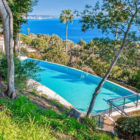 3 Bedroom Gorgeous In Appartamento Vallauris