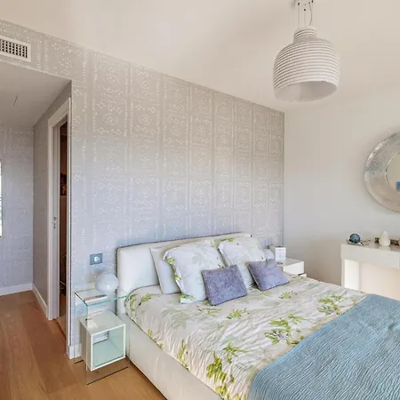 3 Bedroom Gorgeous In Vallauris